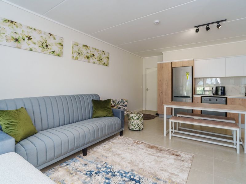 Furnished & Fitted Durbanville Hills facing first Floor apartment - Photo 10