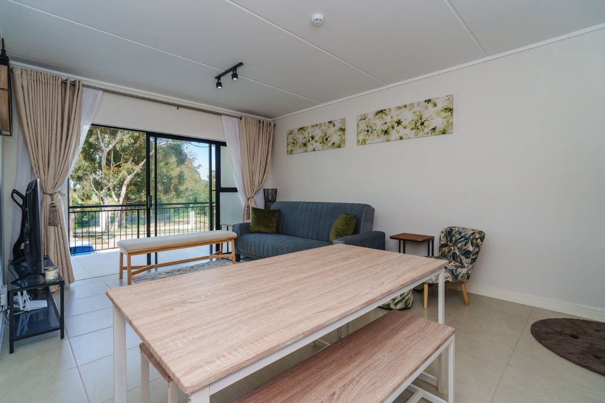 Furnished & Fitted Durbanville Hills facing first Floor apartment - Photo 4