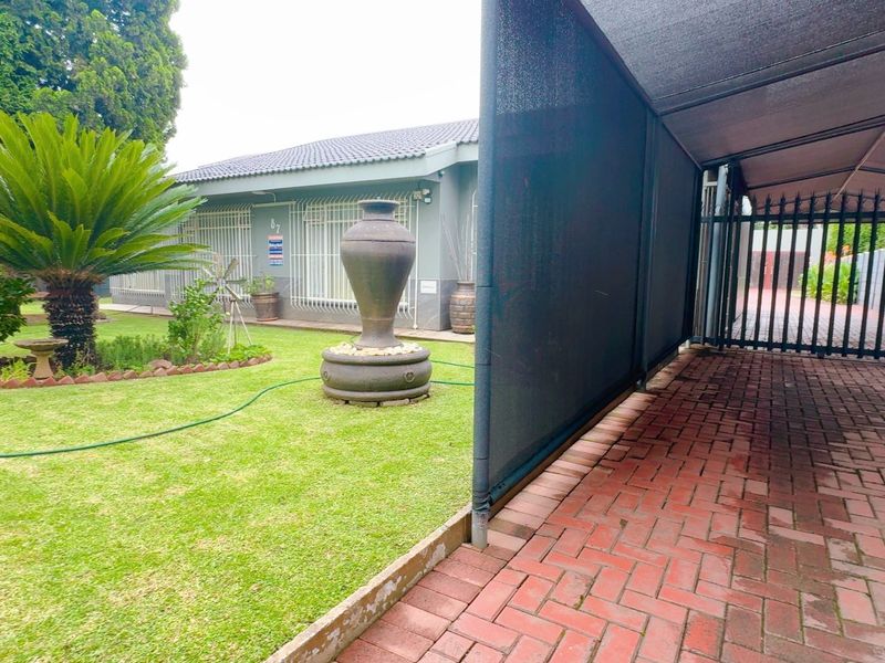 Room to live, room to work in Risiville - Photo 9