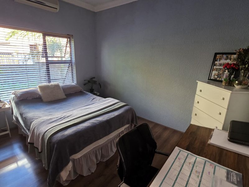 Spacious Family Estate Home With Flatlet - Photo 4