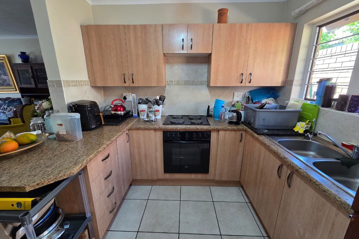 Secure Retirement Living With Solar Convenience - Photo 3