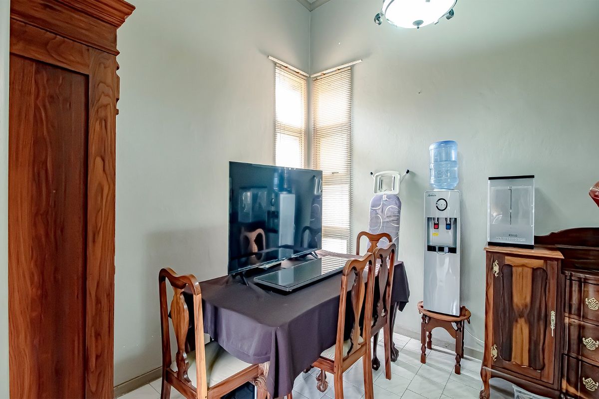 Versatile Family Home With Flatlet Income - Photo 5
