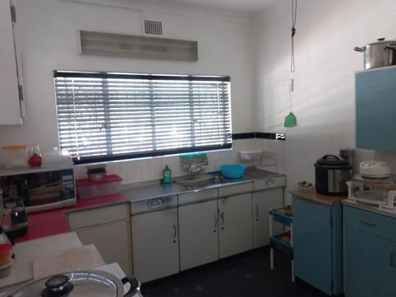 4 bedroom house for sale in Pretoria west  - Photo 9