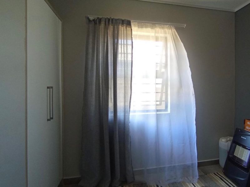 3bedrooms for sale in lotus garden  - Photo 10