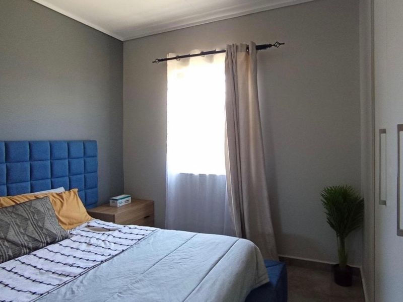 3bedrooms for sale in lotus garden  - Photo 8