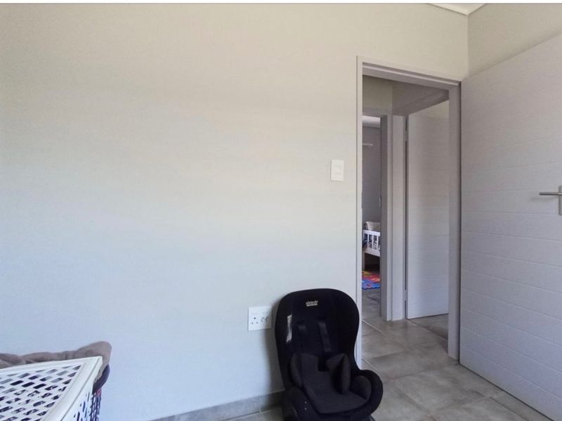 3bedrooms for sale in lotus garden  - Photo 9