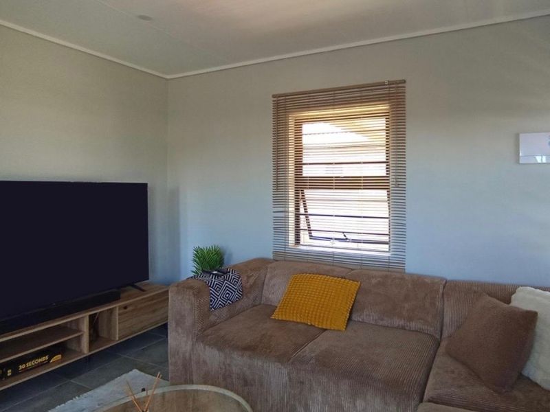 3bedrooms for sale in lotus garden  - Photo 7