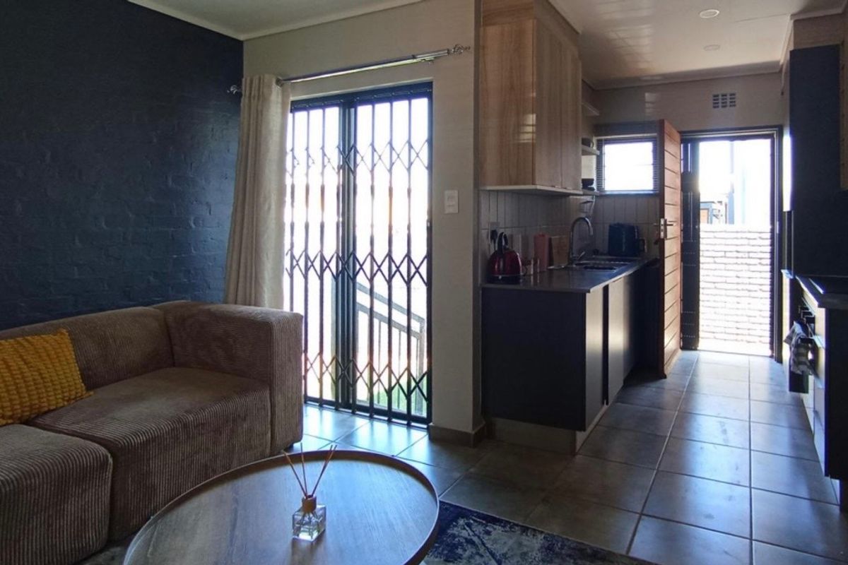 3bedrooms for sale in lotus garden  - Photo 4