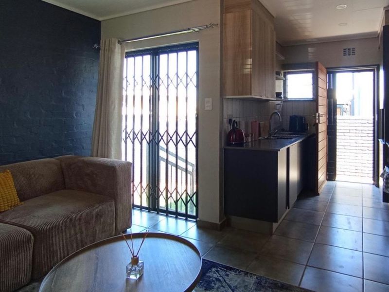 3bedrooms for sale in lotus garden  - Photo 4