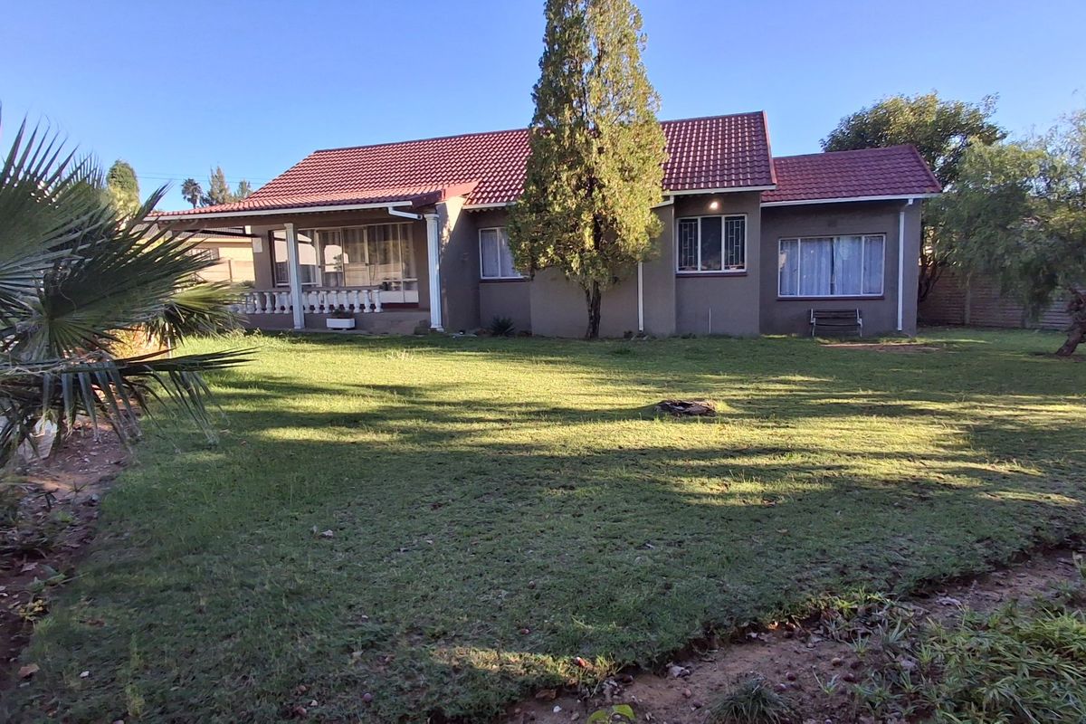 Affordable 3 Bedroom Family Home for Sale in Sasolburg – Close to Schools, Amenities and Hostel                                   - Photo 5