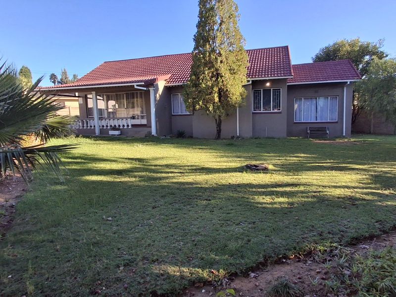 Affordable 3 Bedroom Family Home for Sale in Sasolburg – Close to Schools, Amenities and Hostel                                   - Photo 5