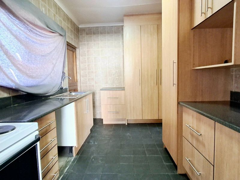 Affordable 3 Bedroom Family Home for Sale in Sasolburg – Close to Schools, Amenities and Hostel                                   - Photo 9