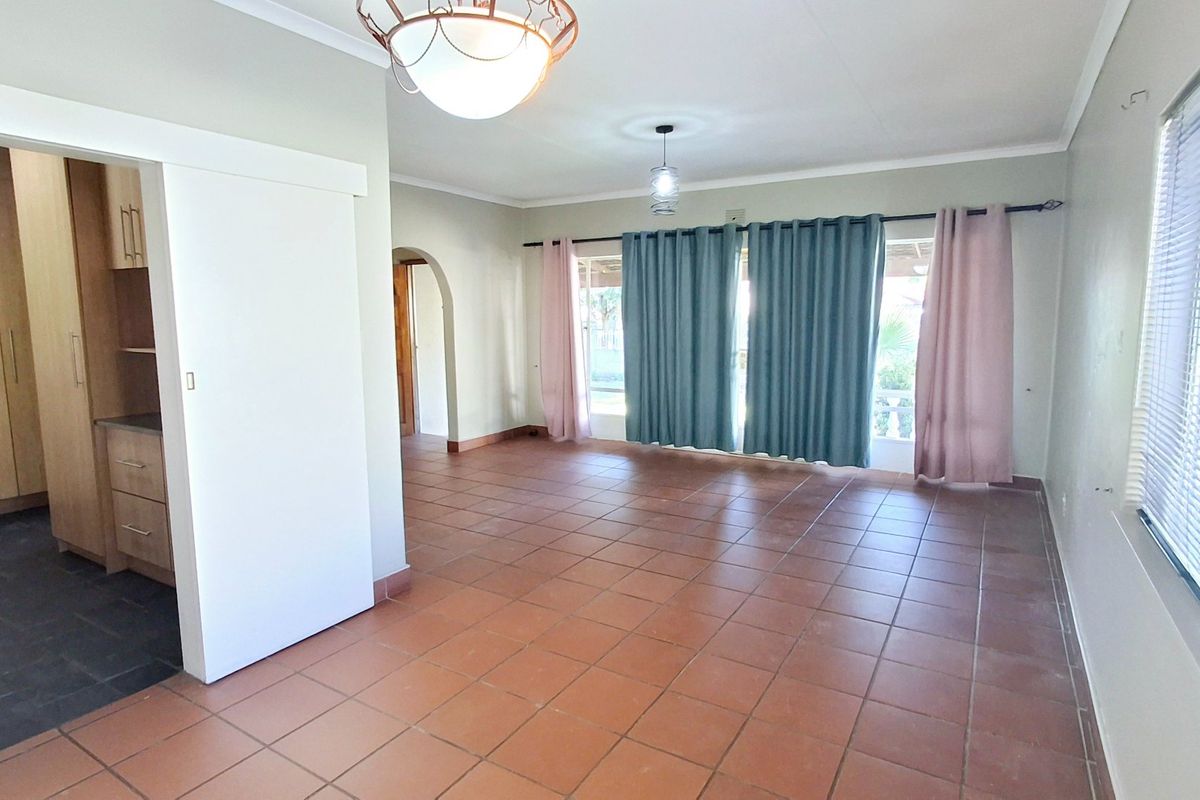 Affordable 3 Bedroom Family Home for Sale in Sasolburg – Close to Schools, Amenities and Hostel                                   - Photo 2