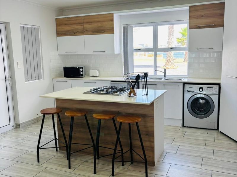 3 Bedroom Apartment for rent in Marina Martinique - Jeffreys Bay - Photo 7