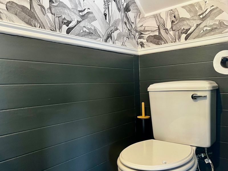 SECURE TWO STORY APARTMENT IN PRIME HEATHERLANDS - Photo 8