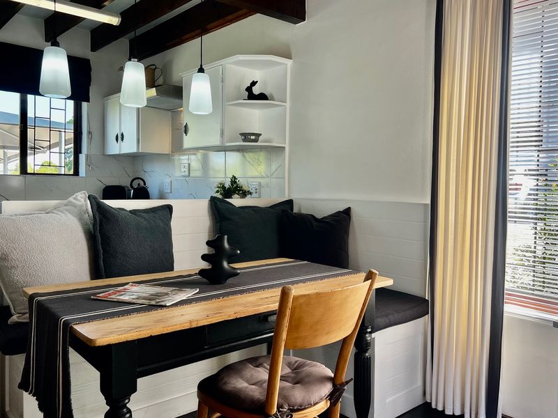 SECURE TWO STORY APARTMENT IN PRIME HEATHERLANDS - Photo 6