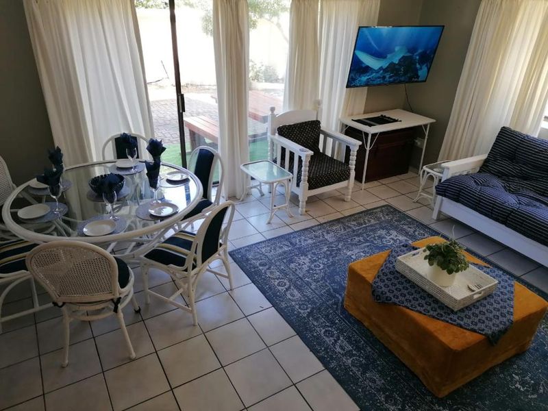 Fully Furnished 2- bedroom Apartment in Paradise Beach Jeffreys Bay  - Photo 7