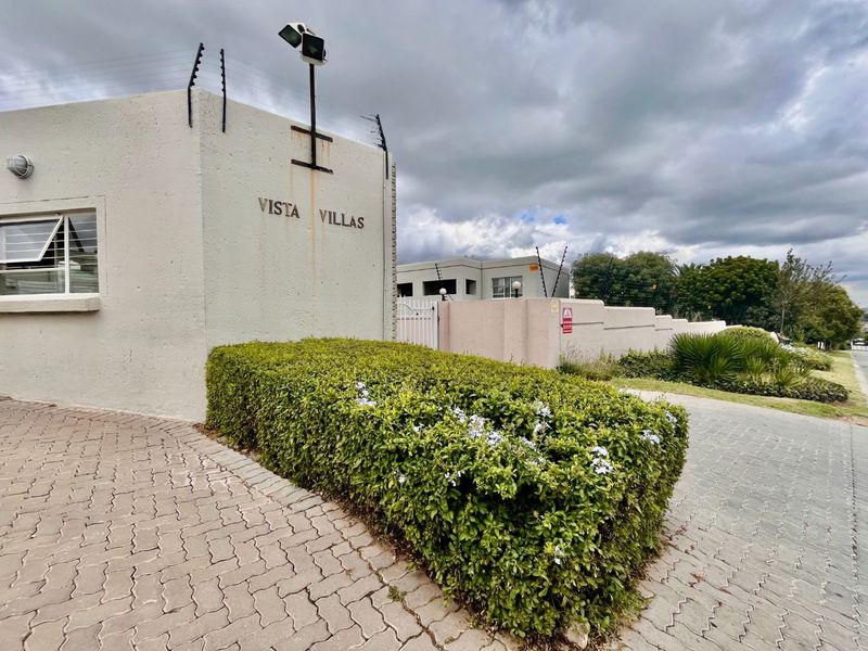 Perfect Opportunity for First-Time Buyers or Savvy Investors – Vorna Valley, Midrand - Photo 2