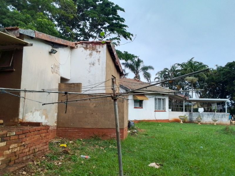 A Renovators Dream -3 Bedroom  Property in Westridge /Manor Gardens - Photo 5