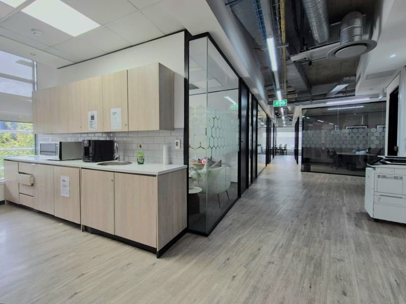 Midrand - Premium Office Space at Mall of Africa – Workspaces from R3 616 - Photo 2