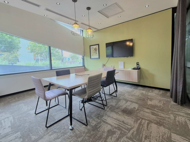 MIDRAND - Premium Office Space at Mall of Africa – Workspaces from R3 616 - Photo 8