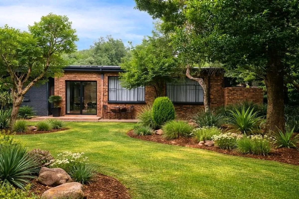 Stunning 4-bedroom Family home in Flouranah  - Photo 2
