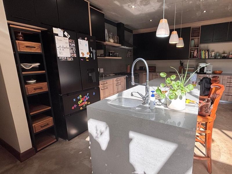 Experience architectural excellence in Midstream Ridge - Photo 8