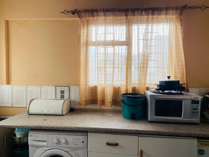 3-Bedroom Family Home for Sale in Khayelitsha, Harare - Photo 7