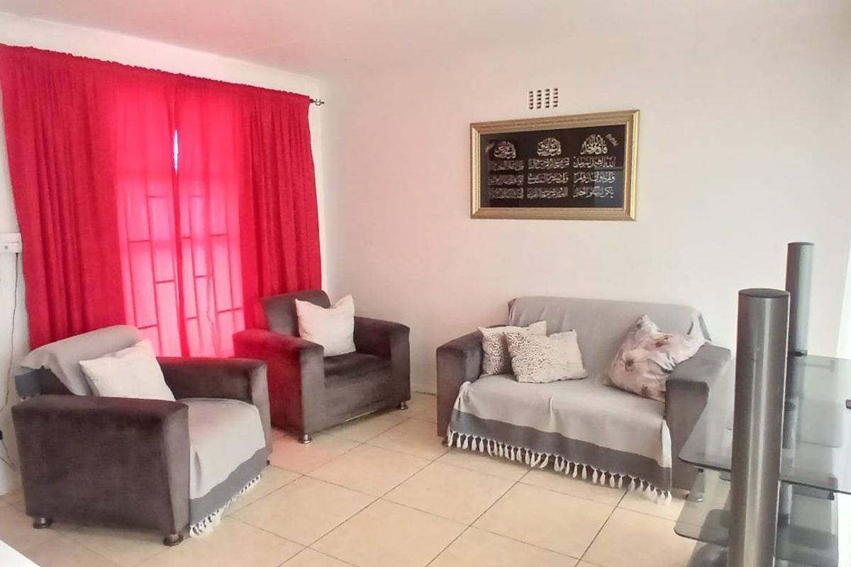 THREE BEDROOM HOUSE FOR SALE IN PORTLANDS - Photo 5