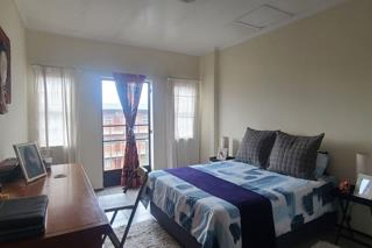 1 Bedroom Flat in Edenvale Central - Photo 4