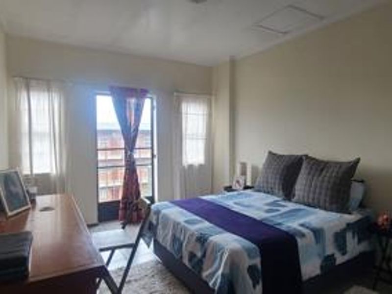 1 Bedroom Flat in Edenvale Central - Photo 4
