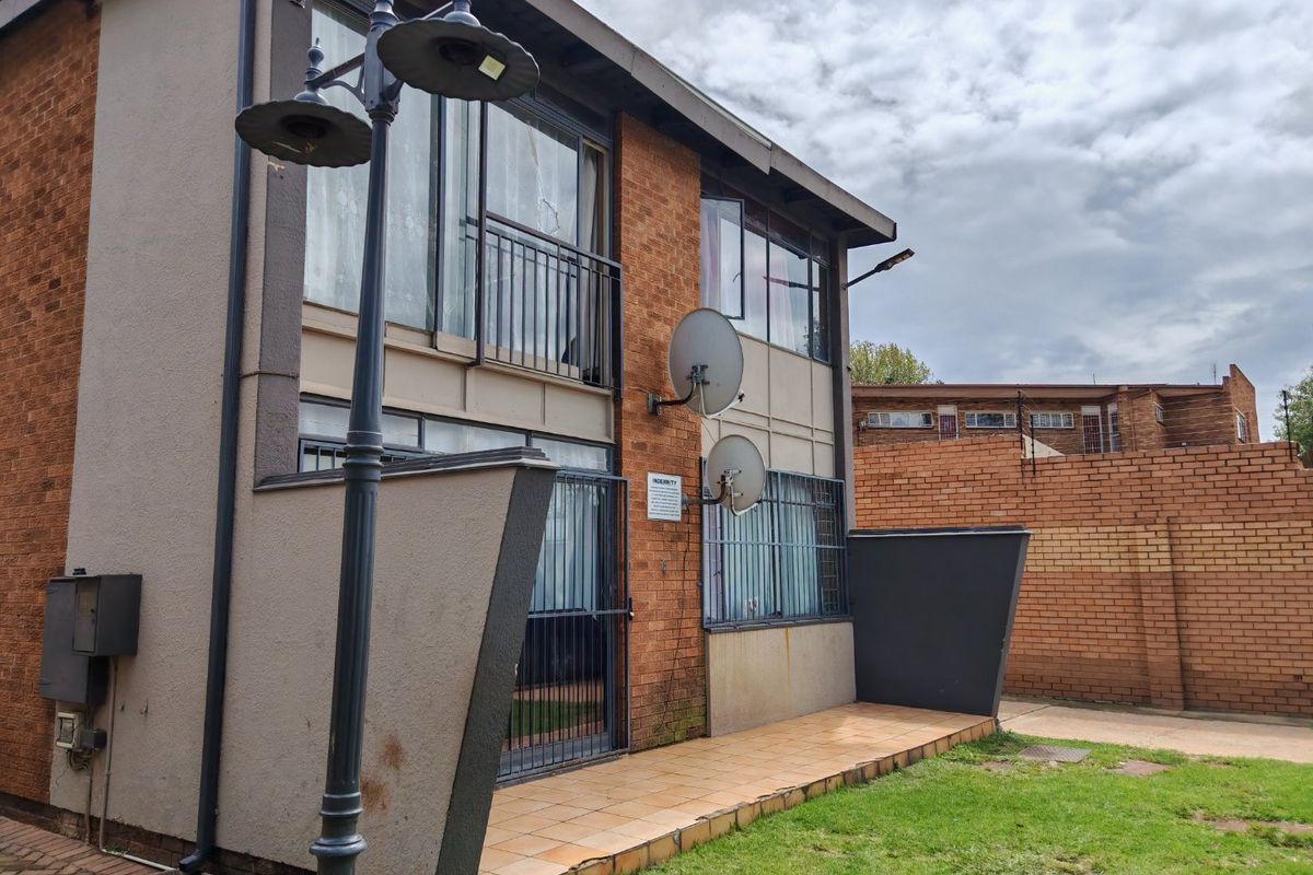 Block of flats in Kempton Park - Photo 3
