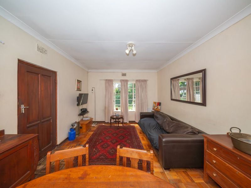 Original Lakeside Semi in lovely garden - Photo 10