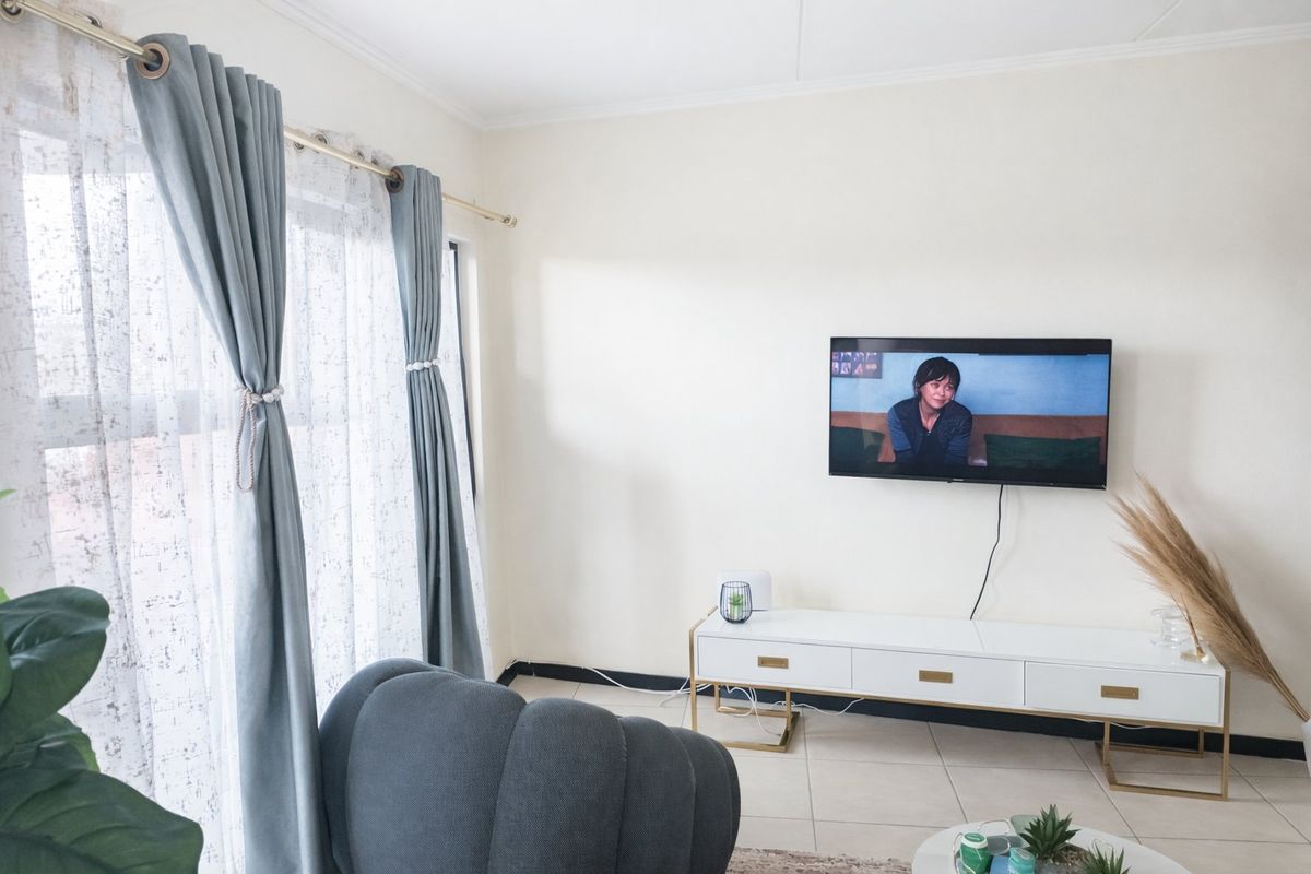 2-Bedroom 2-Bathroom Apartment For Sale - Photo 5