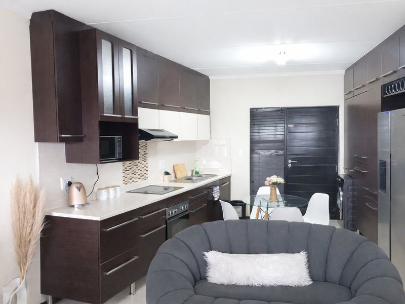 2-Bedroom 2-Bathroom Apartment For Sale - Photo 7