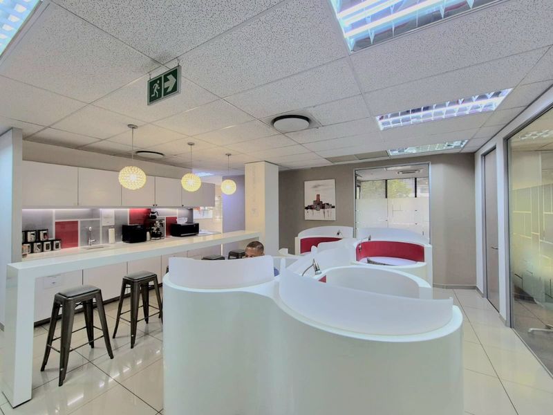 Southdowns - Professional Office Space in Southdowns Ridge Office Park | From R2 041 - Photo 9