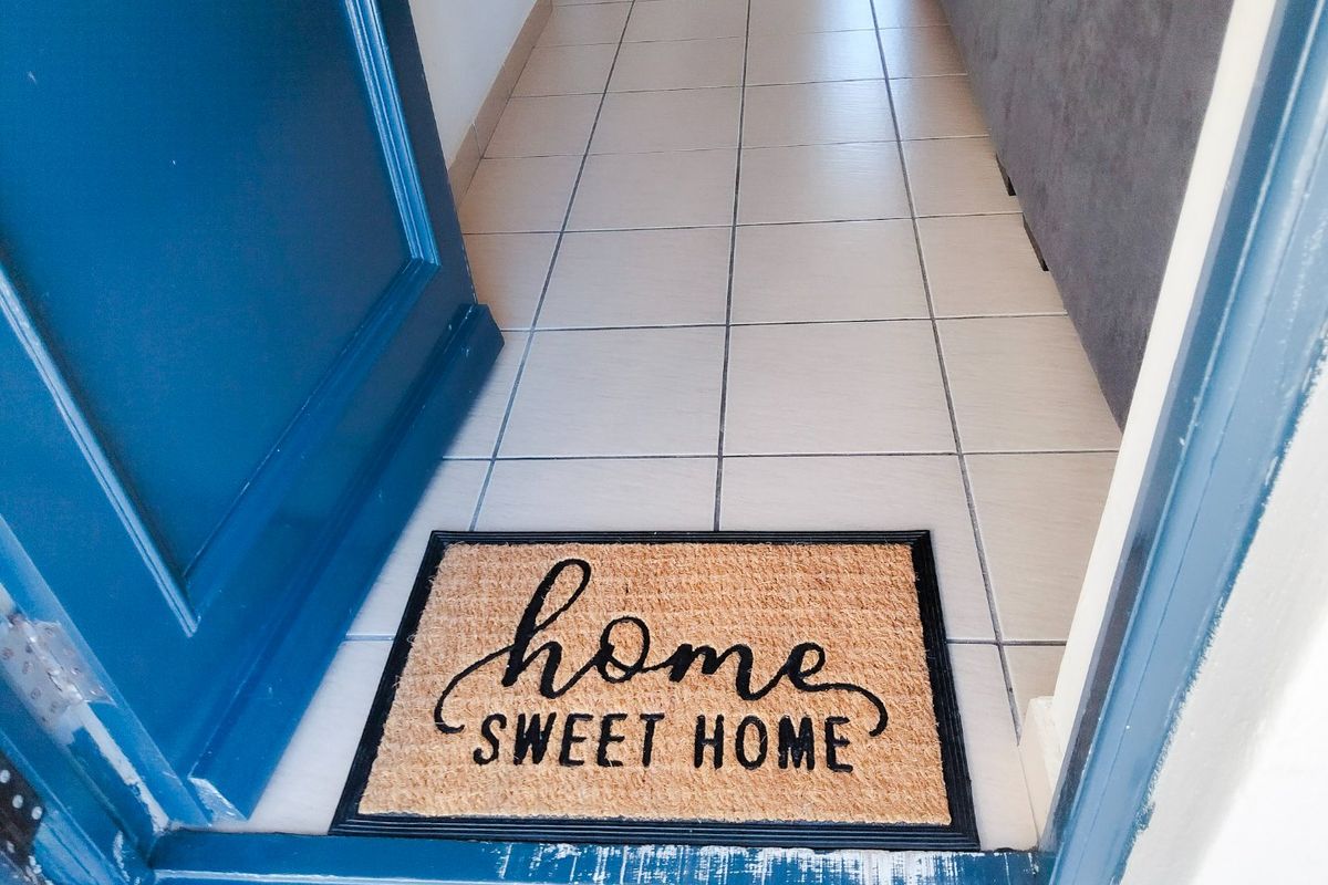 2 Bedroom Apartment with Investment Opportunity - Photo 3