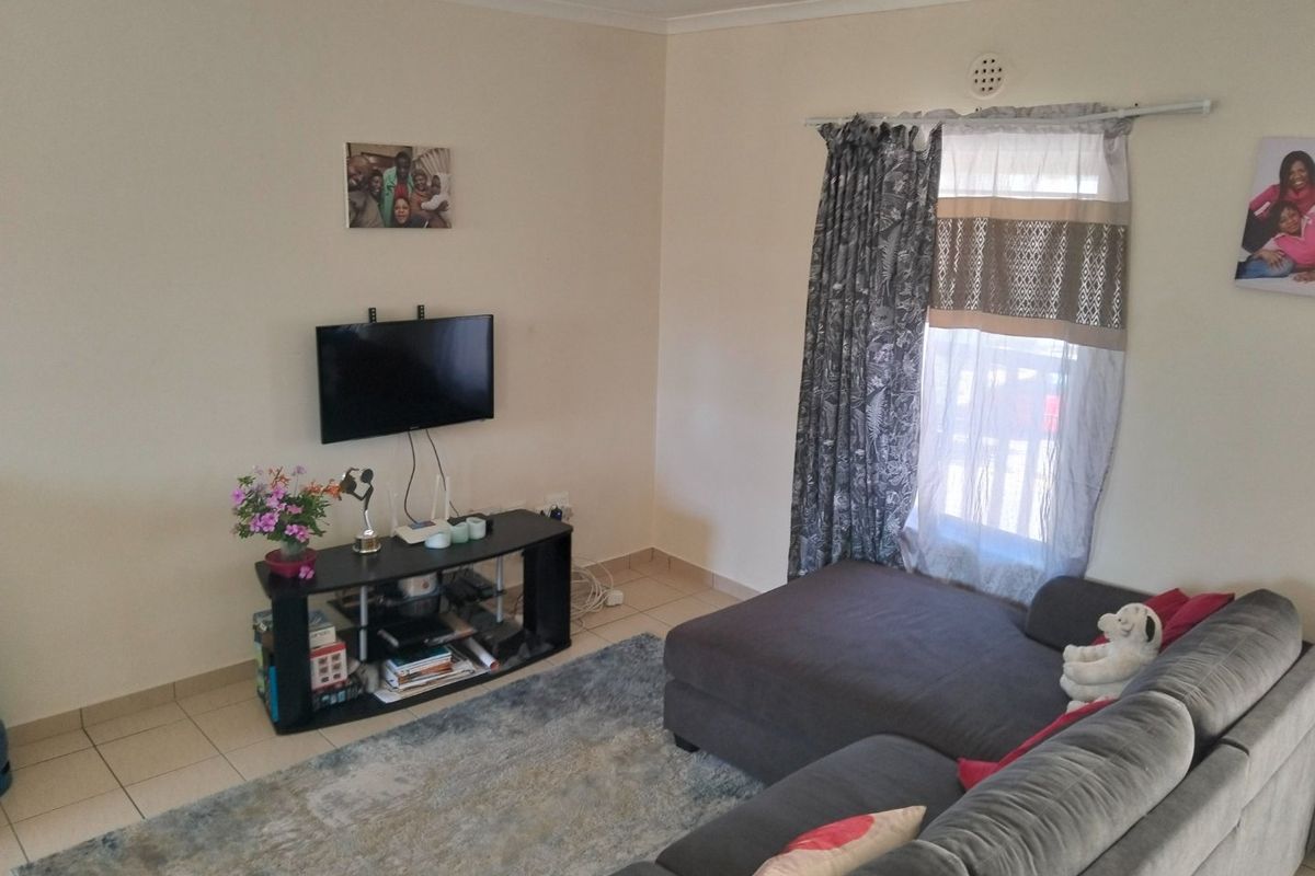 2 Bedroom Apartment with Investment Opportunity - Photo 4