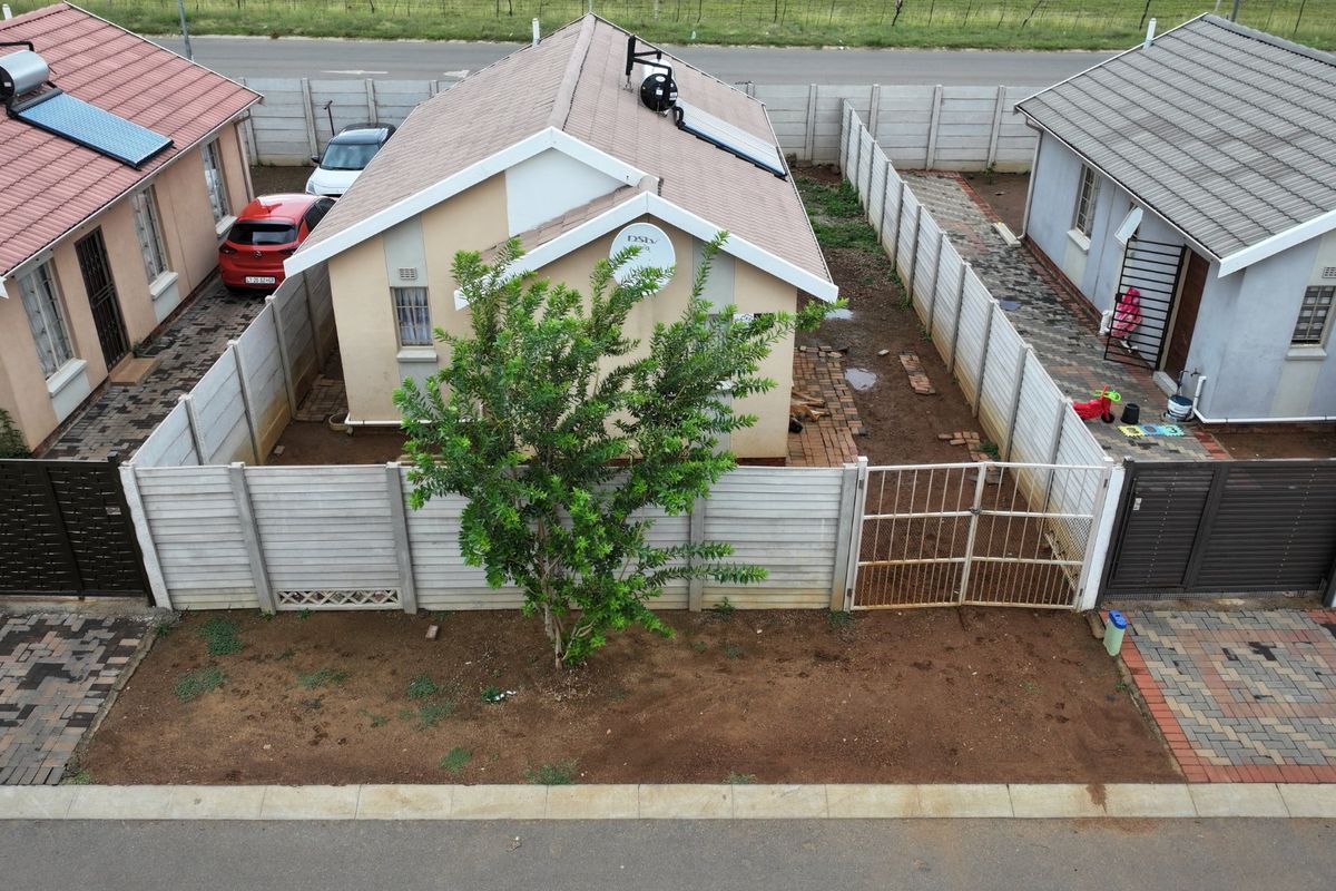 Spacious 3Bedroom House for Sale in Sky City - Photo 2