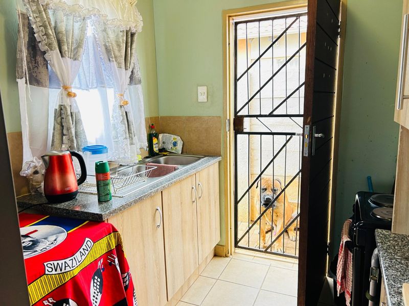 Spacious 3Bedroom House for Sale in Sky City - Photo 6