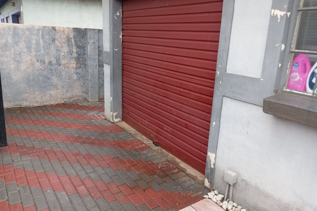 Three bedroom house available for sale!!  - Photo 4