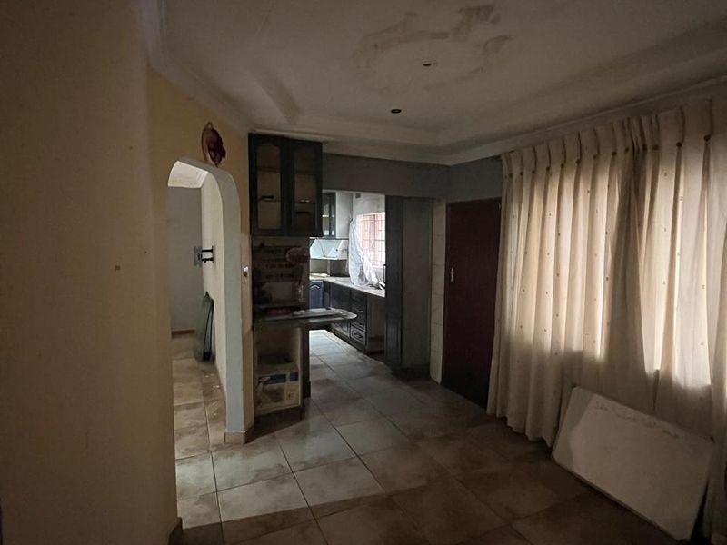 3 Bed House in Bramley View for Rent - Photo 5