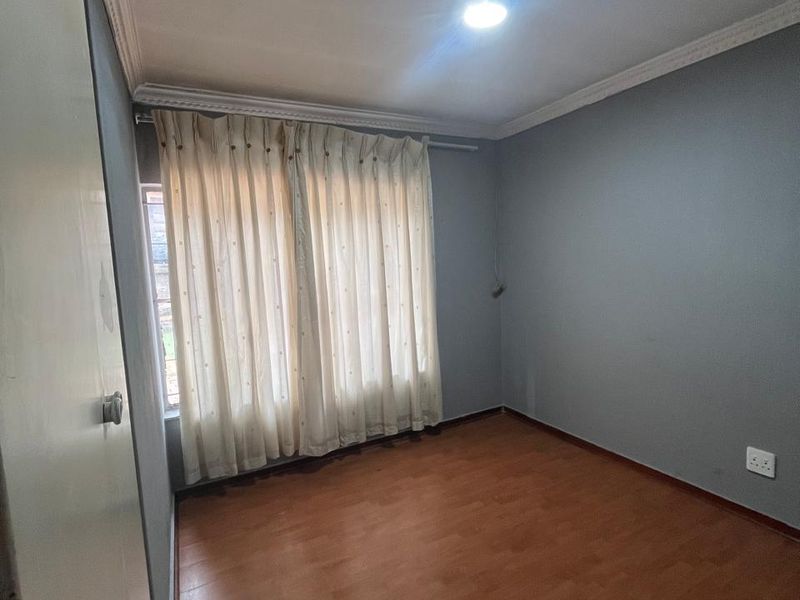 3 Bed House in Bramley View for Rent - Photo 6