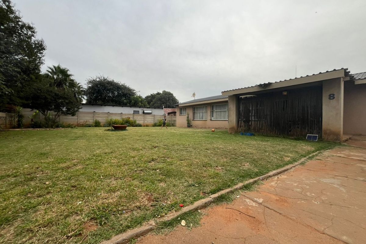 Estate Property for Sale – House Must Be Sold - Photo 3