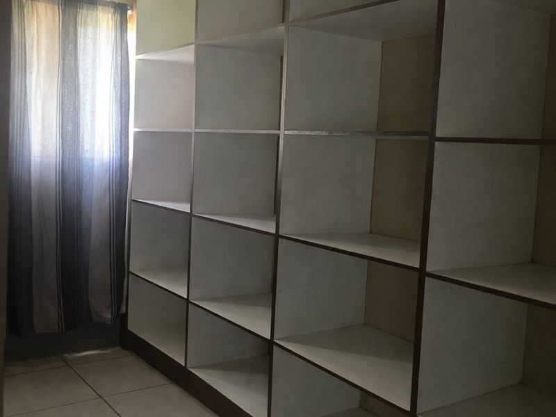 Estate Property for Sale – House Must Be Sold - Photo 8