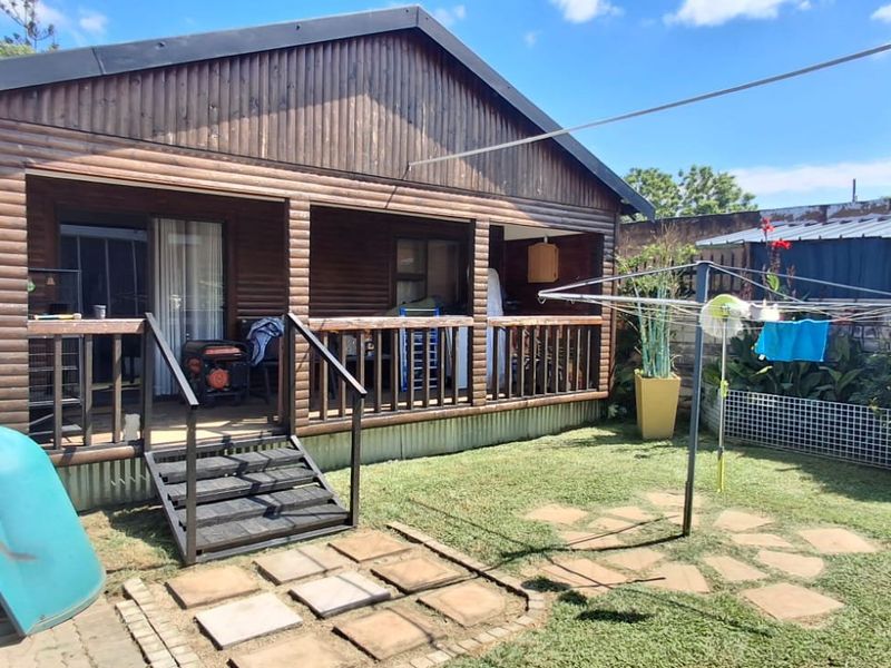 HOUSE WITH COTTAGE FOR SALE - Photo 3