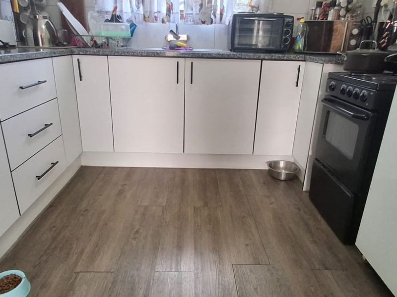 HOUSE WITH COTTAGE FOR SALE - Photo 7