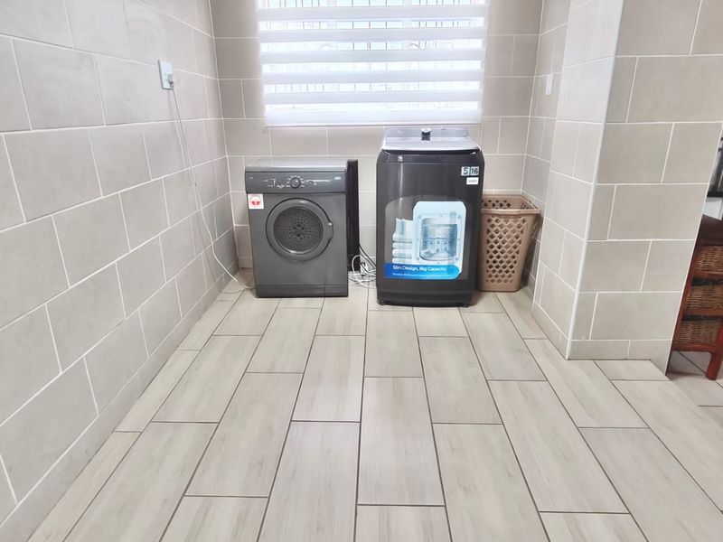 Newly Renovated Home with Dam Views in Vaal Marina - Photo 10