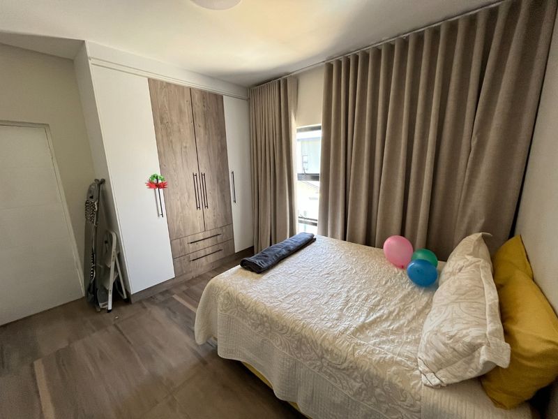 3 bedroom & 2.5 bathroom house in The Hills  - Photo 10