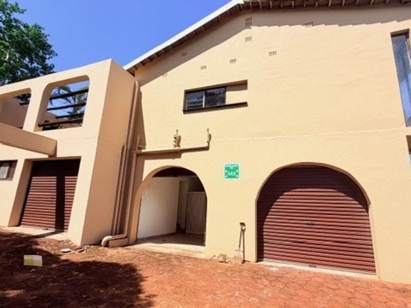 Renovated 6-Bedroom Home With Lovely Sea Views In Leisure Bay - Photo 5